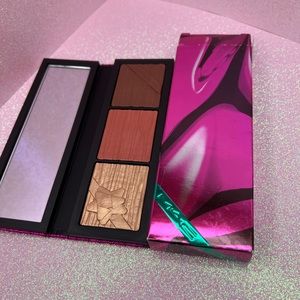 MAC, shiny, pretty things, face compact in medium deep